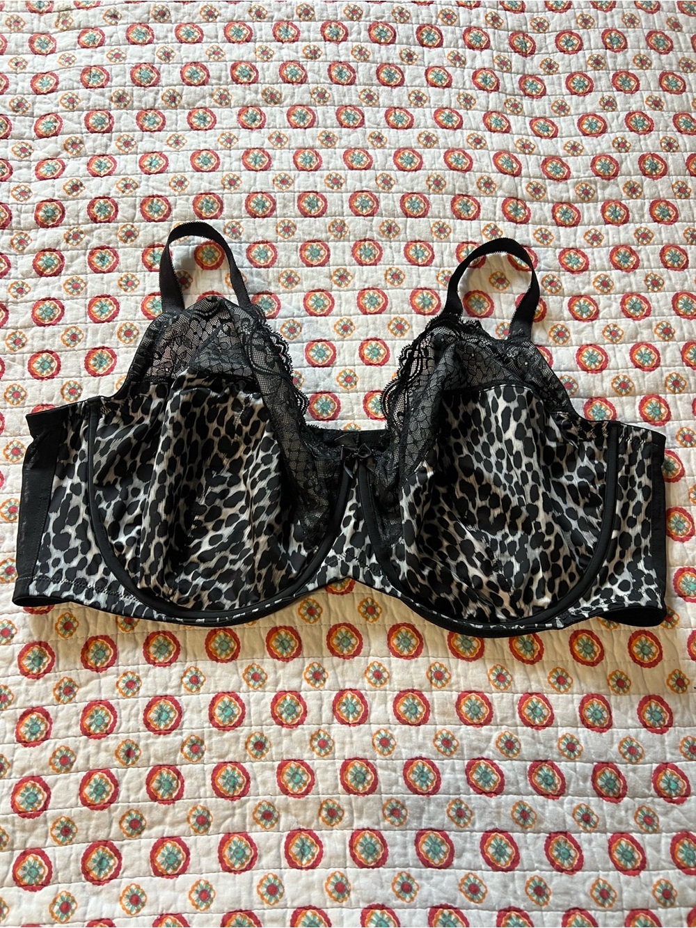 EUC Torrid Leopard Print Lace Bra size 48DD